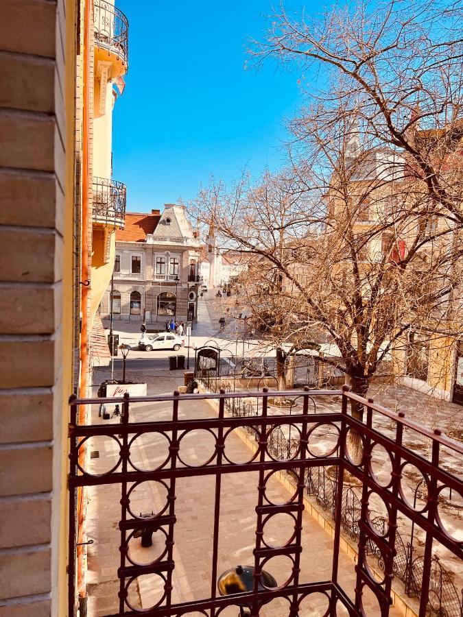 Apartment Friends Central Oradea Εξωτερικό φωτογραφία