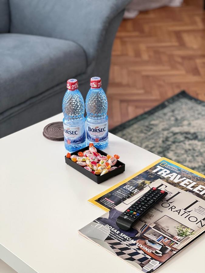 Apartment Friends Central Oradea Εξωτερικό φωτογραφία